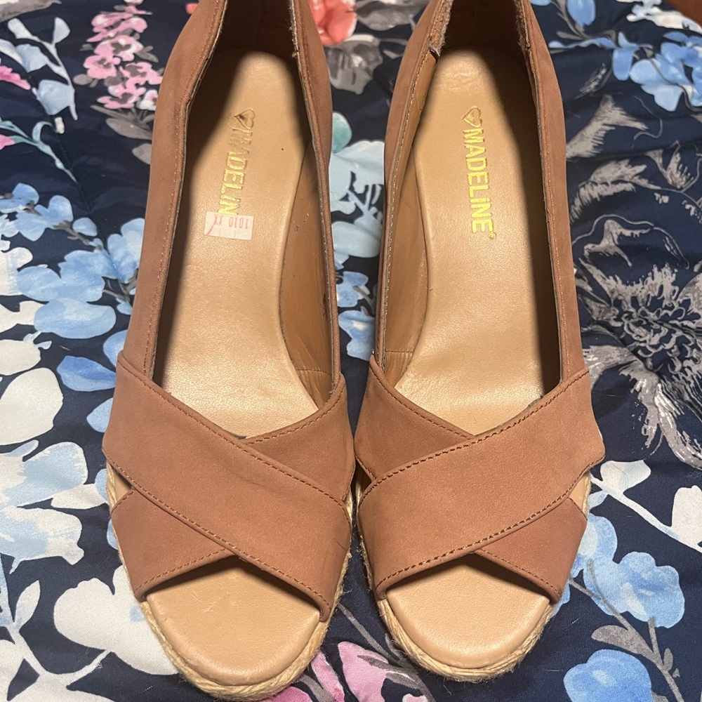 Madeline Women's Tan Peep Toe Wedges